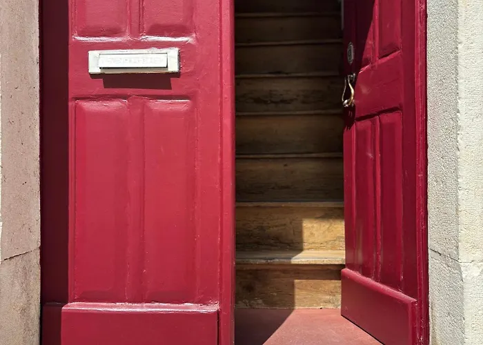 Eca 18 بيت للعطل